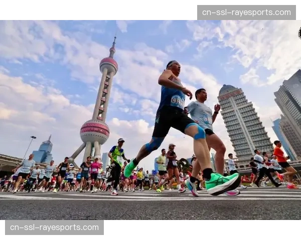 “奔跑中国”系列赛重启，上海马拉松报名开启首日即突破50万人
