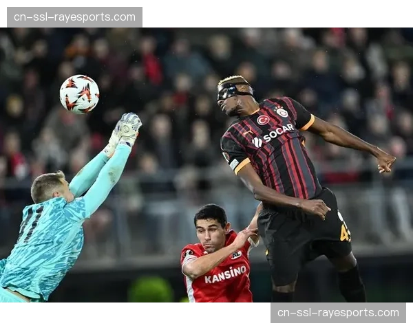 “转会传闻：那不勒斯边锋克瓦拉茨赫利亚与英超球队接触，球员去留影响球队战术框架”